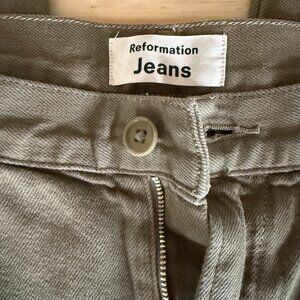 Reformation Jeans Bailey high rise cargo pants in EUC sz 25